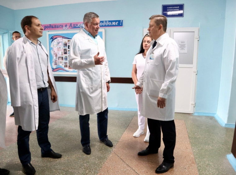 Более 430 малышей родились в минувшем году в медицинском центре Алчевска, оборудование для которого помогает закупать Вологодчина. Более 430 малышей родились в минувшем году в медицинском центре Алчевска, оборудование для которого помогает закупать Вологодчина.